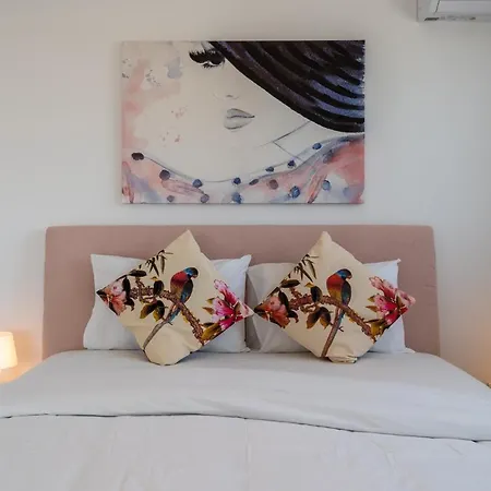 Harmonia 2-br In Livadia *