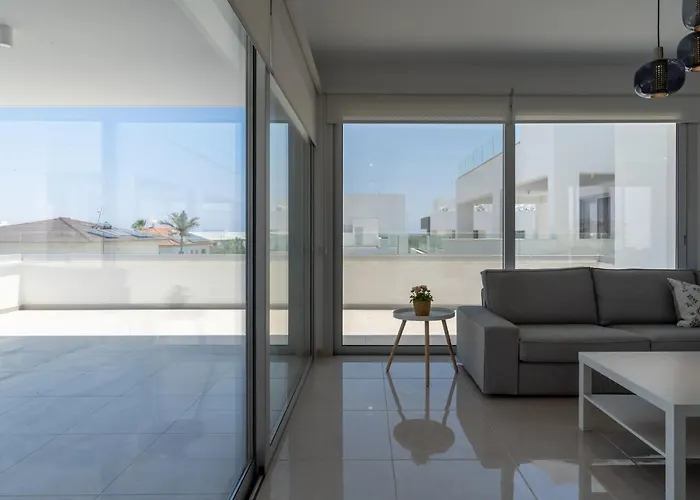 Lägenhet Harmonia 2-br In Livadia